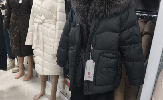 Не стирайте весь пуховик: как вернуть чистоту только воротнику — двумя средствами с кухни и из косметички Не стирайте весь пуховик: как вернуть чистоту только воротнику — двумя средствами с кухни и из косметички